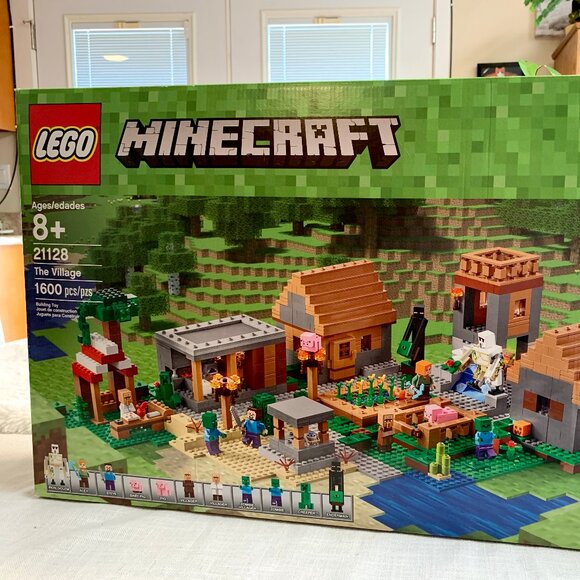 LEGO Minecraft The Village 21128 - Picture 1 of 14